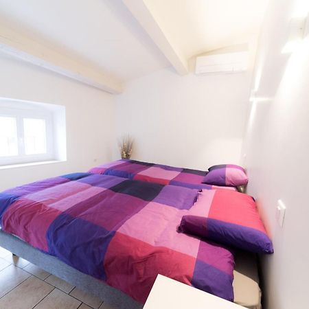 Ravissant Triplex Et Duplex Au Centre De Pont St Esprit Apartment Exterior photo